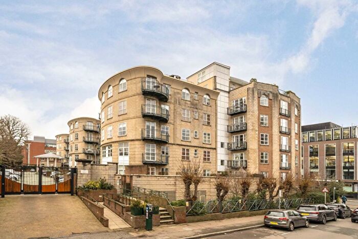 2 Bedroom Flat For Sale In Worple Road, Wimbledon, SW19