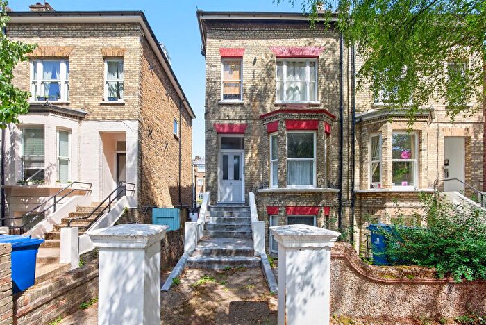 1 Bedroom Flat For Sale In Oxford Road, London, W5