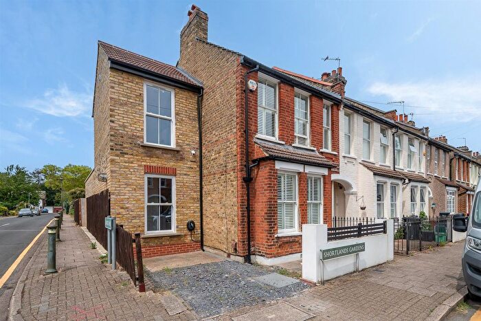 3 Bedroom End Terrace House For Sale In Shortlands Gardens, Bromley, BR2