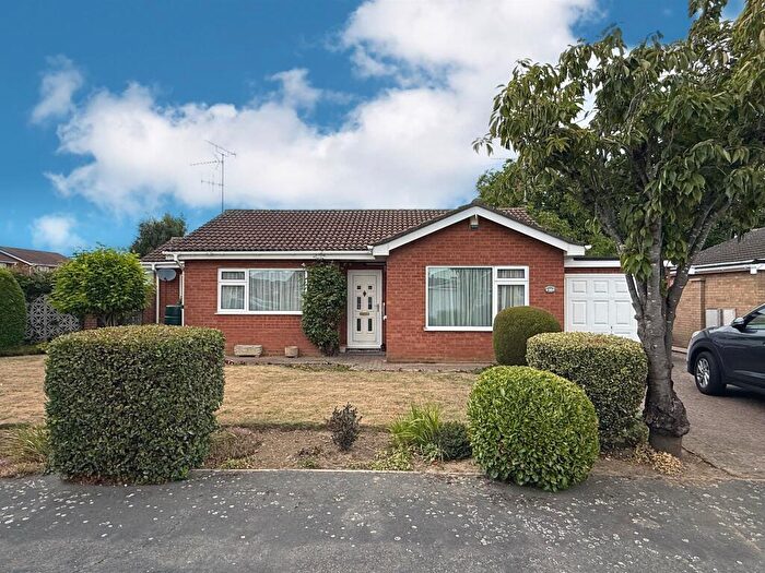 3 Bedroom Detached Bungalow For Sale In Mansell Close, Spalding, PE11