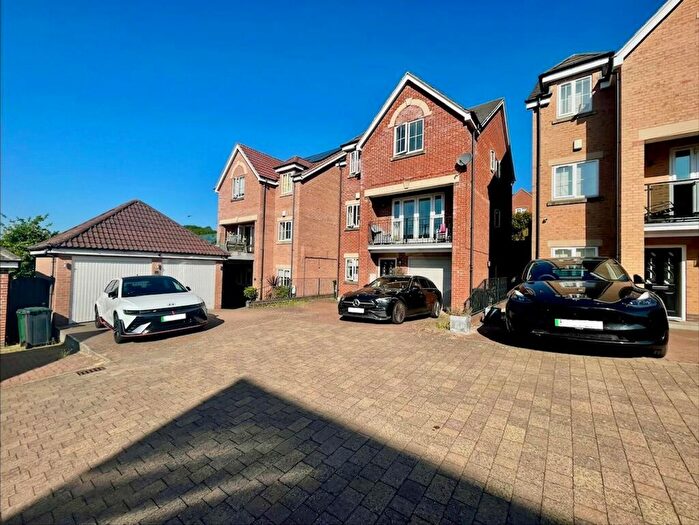 5 Bedroom House For Sale In Clementine Drive, Mapperley, NG3