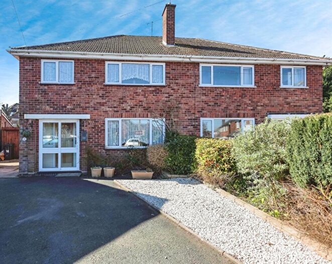 3 Bedroom Semi-Detached House For Sale In Hollybank Grove, Halesowen, B63