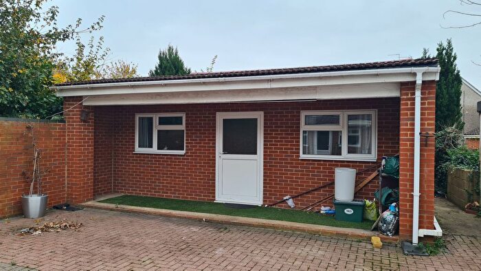 1 Bedroom Flat To Rent In Spring Grove Road, Hounslow, TW3