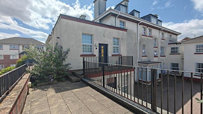 1 Bedroom Flat For Sale In Montpellier Crescent, Wallasey, CH45