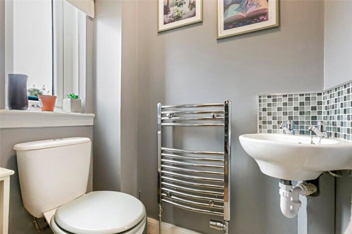 5 Bedroom Detached House For Sale In Bankton Drive, Livingston, West Lothian, EH54