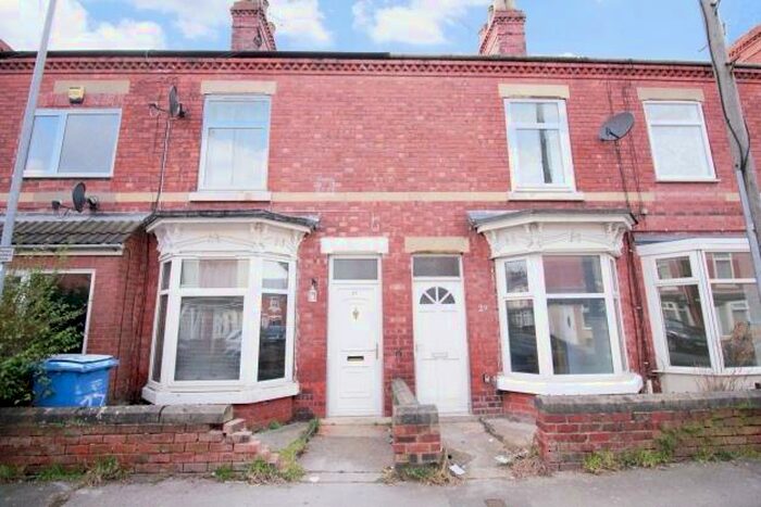 2 Bedroom House To Rent In King Street, Worksop, S80