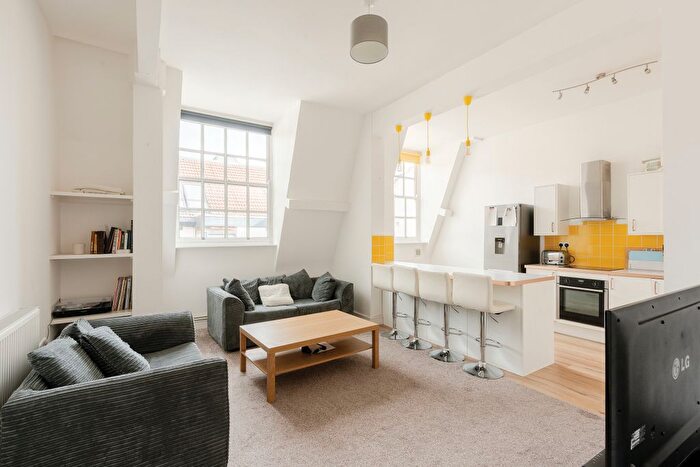 2 Bedroom Flat For Sale In Central Hall, Redcross Street, Bristol, BS2
