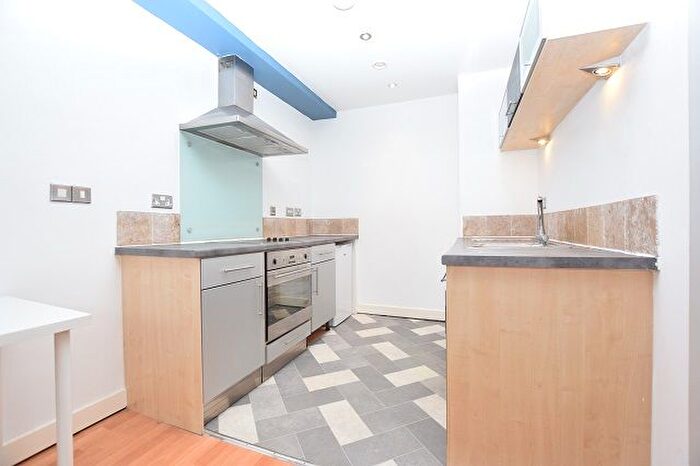 1 Bedroom Property To Rent In West One Plaza, Sheffield, S3