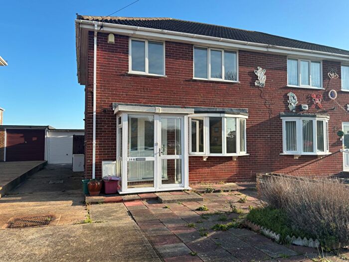 3 Bedroom Semi-Detached House To Rent In Elm Tree Avenue, Walton-On-The-Naze, Essex, CO14