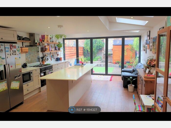 4 Bedroom Terraced House To Rent In Hassett Road, London, E9