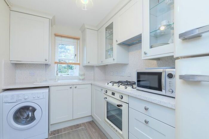 2 Bedroom Flat To Rent In Ferry Road, Marston, Oxford, OX3