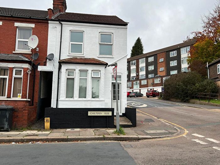 2 Bedroom Maisonette To Rent In Chiltern Rise, Luton, LU1