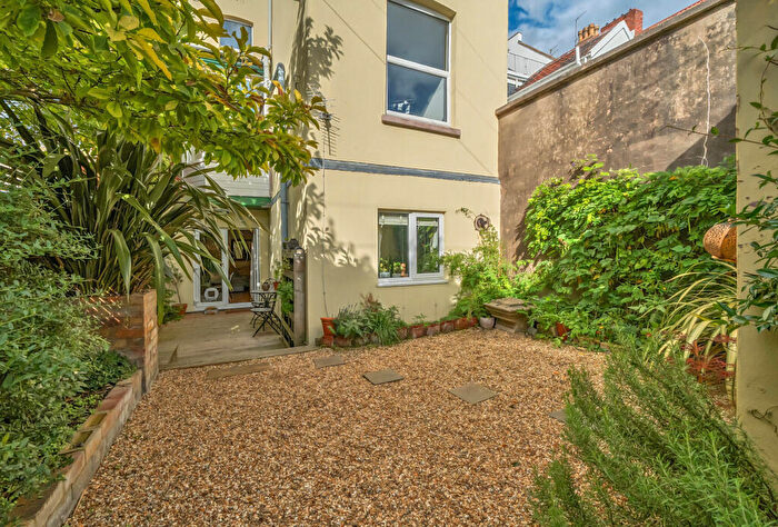 2 Bedroom Apartment For Sale In Coronation Road, Southville, Bristol, Somerset, BS3