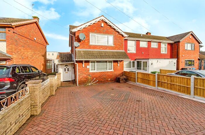 3 Bedroom Semi-Detached House For Sale In Well Lane, Great Wyrley, Walsall, WS6