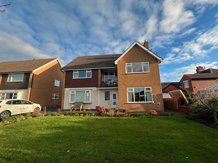 2 Bedroom Flat To Rent In Denford Avenue, Lytham St. Annes, FY8