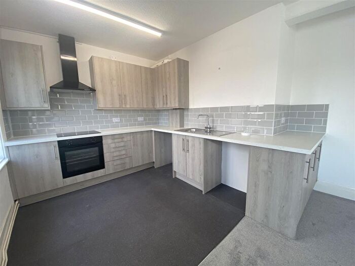 3 Bedroom Flat To Rent In Sedlescombe Road North, St. Leonards-On-Sea, TN37