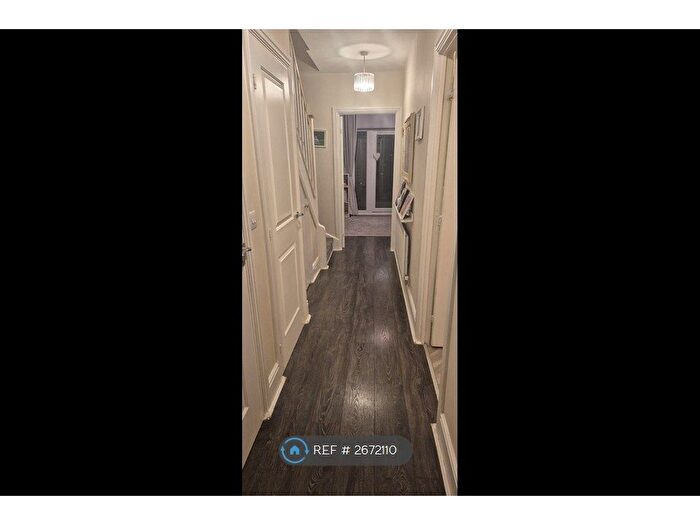 4 Bedroom Semi Detached House To Rent In Edgewood Road, Manchester, M9