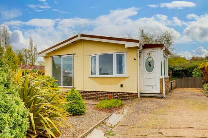 Park Home For Sale In Sandy Oaks Residential Park, NG6