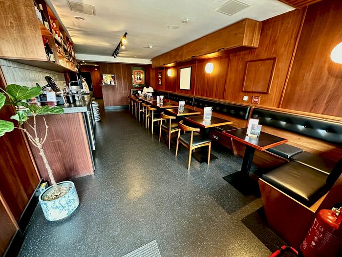 Restaurant Retail Property / Shop To Rent In Fonthill Road, Finsbury Park, London., N4