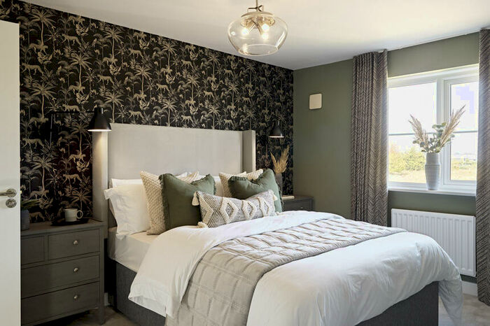4 Bedroom Detached House For Sale In Poppyfields Linden Homes Sales Office, Irthlingborough Road, Wellingborough, NN8