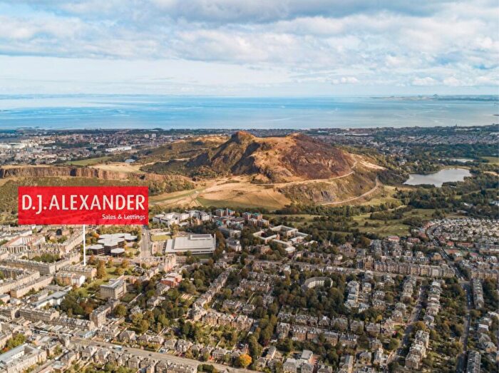 2 Bedroom Flat For Sale In South Oxford Street, Edinburgh, EH8