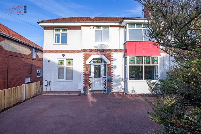 4 Bedroom Semi-Detached House For Sale In The Brow, Brecks, Rotherham, S65