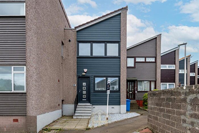 2 Bedroom Terraced House For Sale In Yarrow Terrace, Dundee, DD2