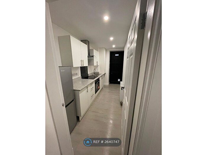 1 Bedroom Flat To Rent In Alfred Terrace, Glasgow, G12