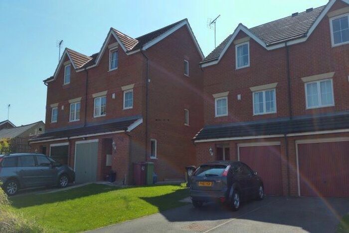 4 Bedroom Property To Rent In Renishaw, Sheffield, S21