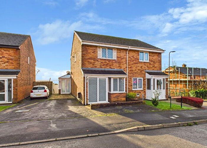 2 Bedroom Semi-Detached House For Sale In Bryn Gorwel, Trem Y Dref, Carmarthen, SA31