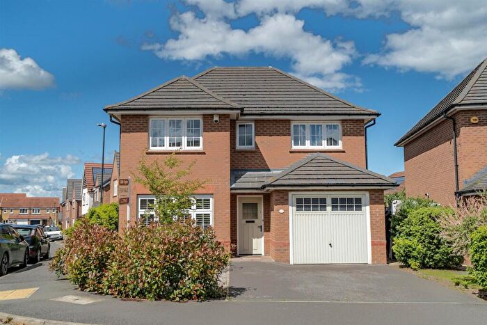 4 Bedroom Detached House For Sale In Bramley Park Avenue, Sherburn In Elmet, Leeds, LS25