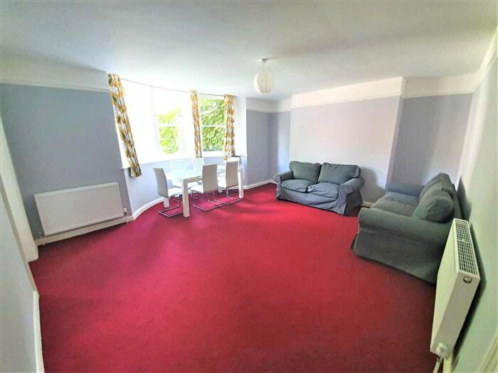 5 Bedroom Apartment To Rent In Garden Flat, Westfield Park, BS6
