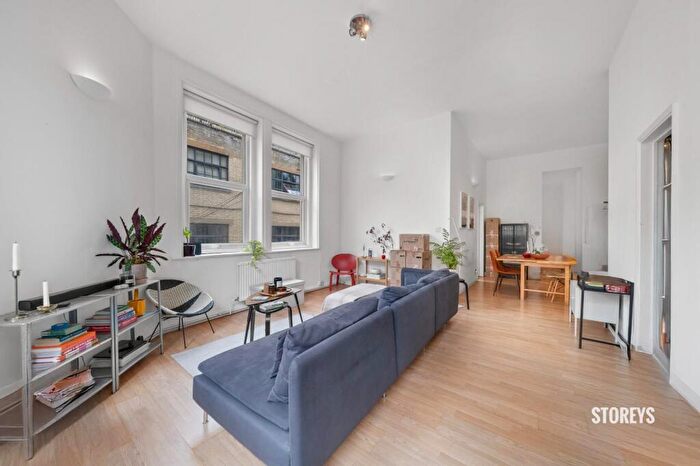 3 Bedroom Apartment To Rent In Rampart Street, Whitechapel, London, E1