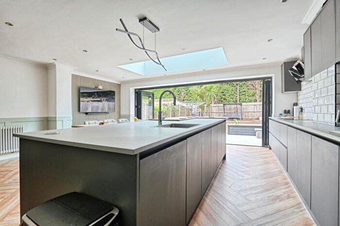 4 Bedroom Detached House For Sale In Cutshill Close, Birmingham, B36