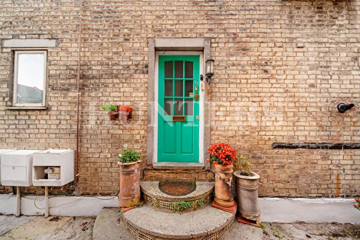 3 Bedroom Flat For Sale In St Pauls Road, Tottenham, N17