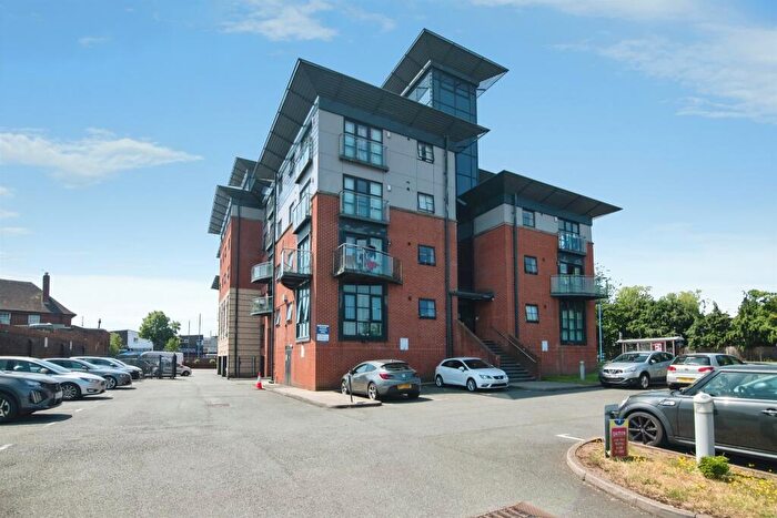 2 Bedroom Apartment For Sale In Walsall Road, West Bromwich, B71