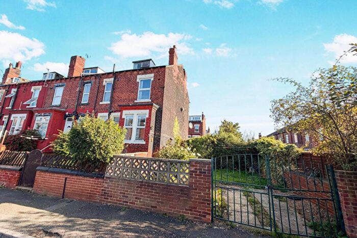 2 Bedroom End Of Terrace House To Rent In Florence Avenue, Leeds, LS9