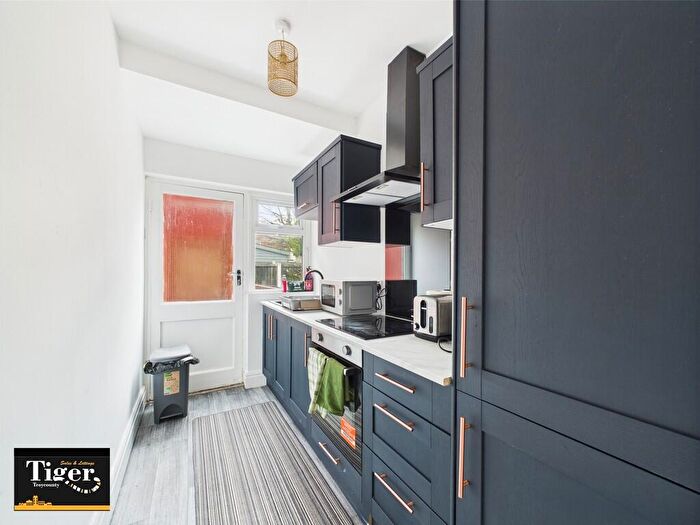 3 Bedroom End Of Terrace House For Sale In Fredora Avenue, Blackpool, FY3