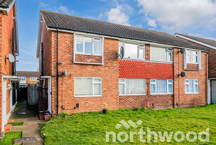 2 Bedroom Maisonette For Sale In Jasmin Road, West Ewell, Epsom, KT19