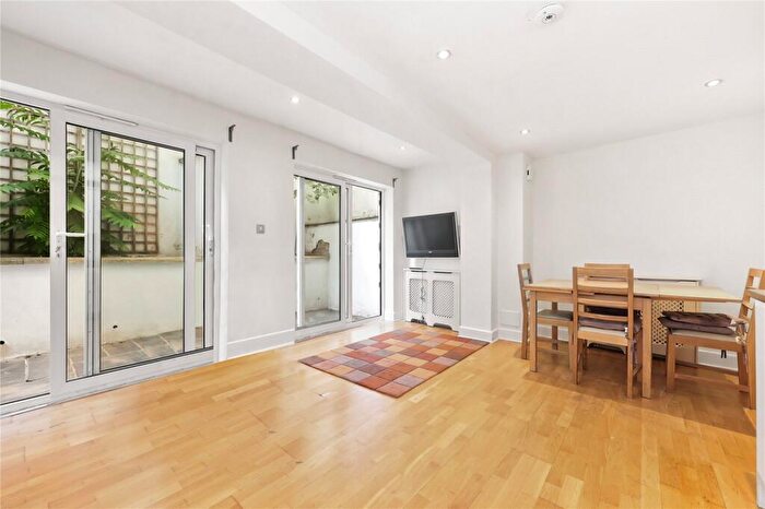 2 Bedroom Apartment To Rent In Mora Street, EC1V