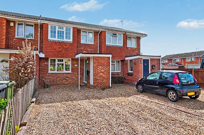 3 Bedroom Terraced House For Sale In Lambourne Way, Tongham, Farnham, GU10