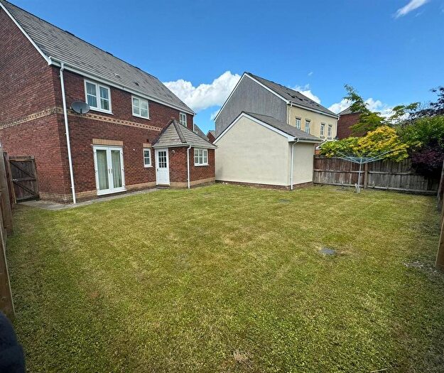 4 Bedroom Detached House For Sale In Ger Y Nant, Birchgrove, Swansea, SA7