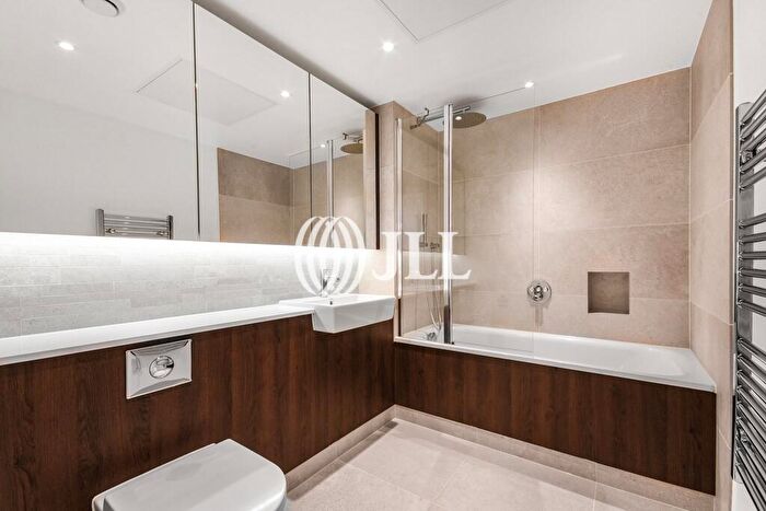 1 Bedroom Flat To Rent In Marsh Wall London, E14