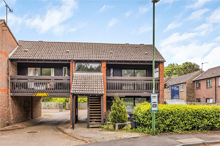 1 Bedroom Apartment For Sale In Osborne Crescent, Chichester, West Sussex, PO19