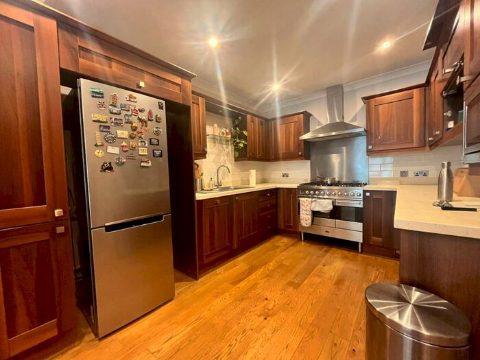 5 Bedroom House To Rent In Colonel Crabbe Mews, Bassett, SO16