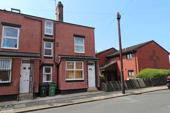 3 Bedroom End Of Terrace House To Rent In Copperfield Crescent, Leeds, West Yorkshire, LS9