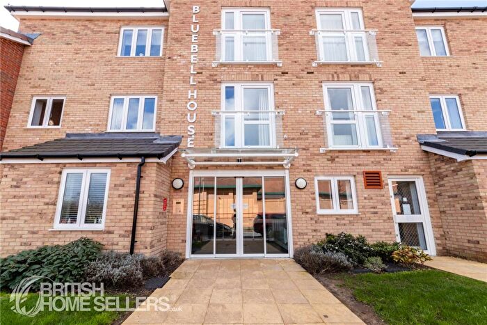 1 Bedroom Apartment For Sale In Barnsdale Drive, Westcroft, Milton Keynes, Buckinghamshire, MK4