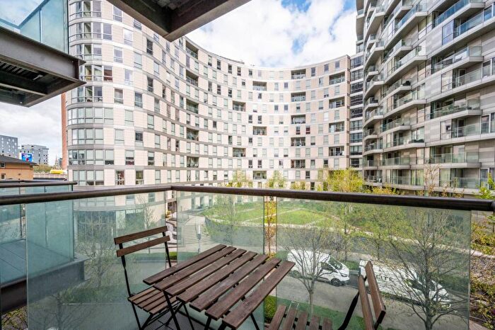 1 Bedroom Flat For Sale In Michigan Building, Canary Wharf, London, E14