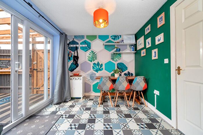 3 Bedroom Semi-Detached House For Sale In End Of Cul De Sac Location At Lancers Drive, Melton, LE13