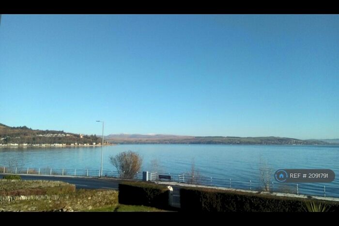 2 Bedroom Flat To Rent In Marine Parade, Hunters Quay, Dunoon, PA23